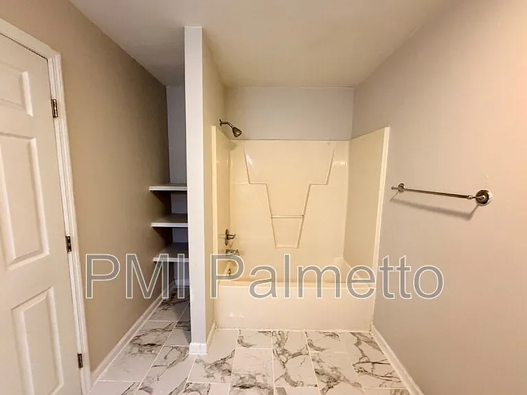 152 Chatham Cir — Photo 13