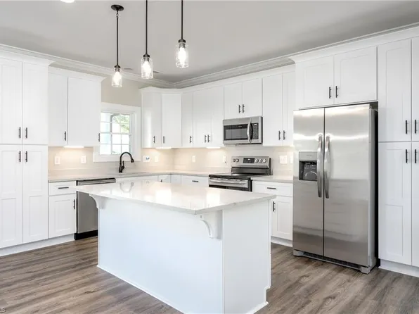 289 Marigold Ln, Lexington, NC 27292