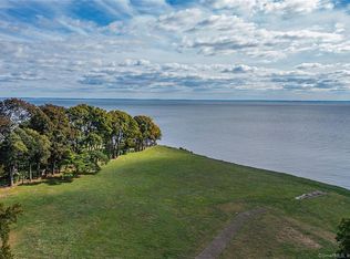 1147 Sasco Hill Rd, Fairfield, CT 06824