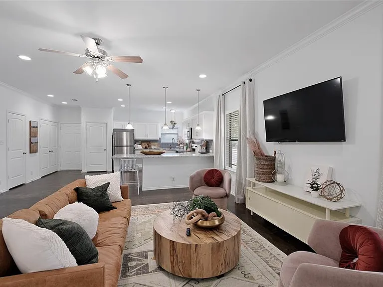 12710-101 Englemann Dr — Photo 3