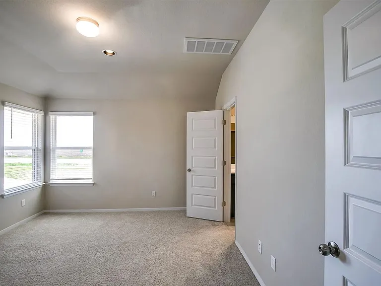 262 Delta Crst — Photo 6