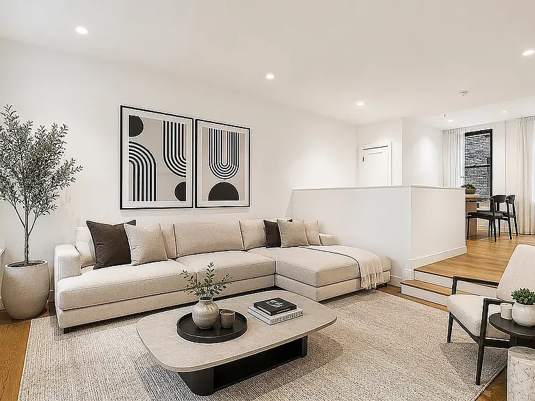 421 W 21st St #1C — Photo 2