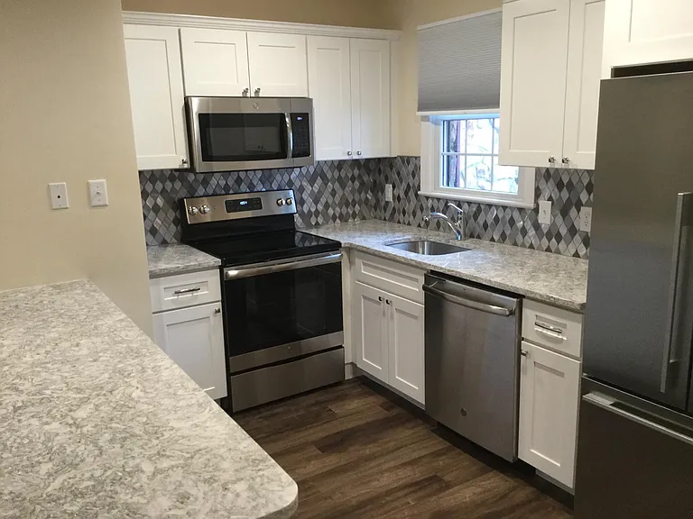 440 S State St #D4 — Photo 1