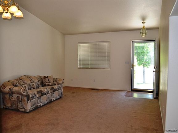 5th image of 888 Palmwood Dr
