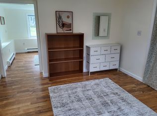 37 Locust St APT B, Burlington, MA 01803