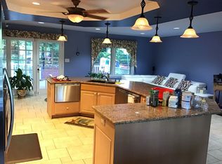 7119 Galgate Dr, Springfield, VA 22152