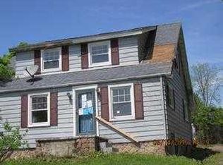 815 Pyramus Rd, Chester, WV 26034