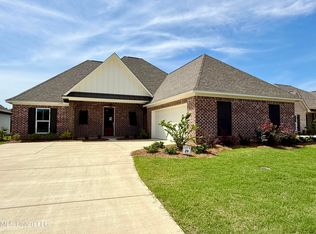 305 Tremont Dr, Florence, MS 39073