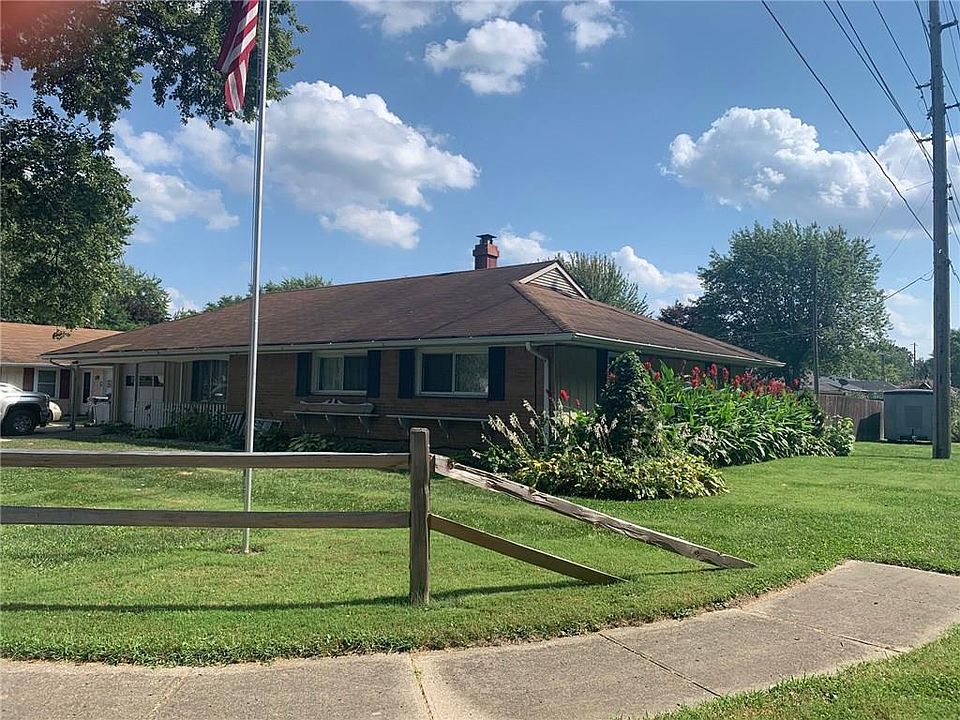 2nd image of 2423 Briar Rd