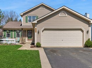 1940 Tanglewood Dr, Algonquin, IL