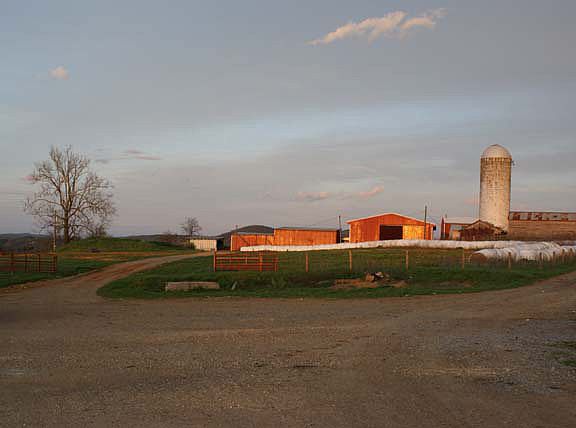 3rd image of 205 Kenton Run