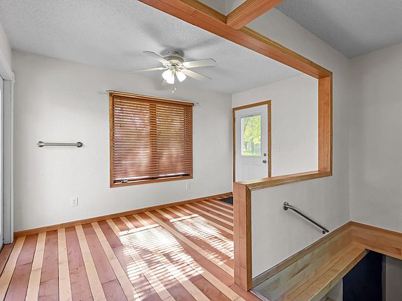 3rd image of 1791 Lois Dr