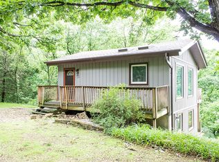 4910 Lake Land Rd, Manhattan, KS 66503