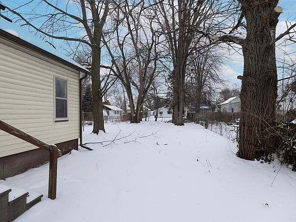 2nd image of 1813 3rd St