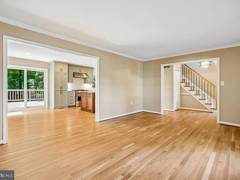 1710 Chesterford Way — Photo 9