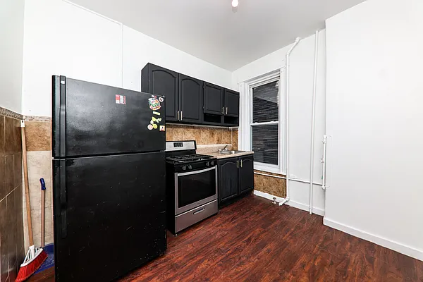 Rented by Oxford Property Group | media 19