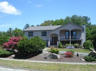 16 Running Deer Rd, Dartmouth, MA 02747