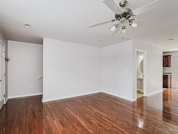 5th image of 2121 S Greenwood Dr APT 405
