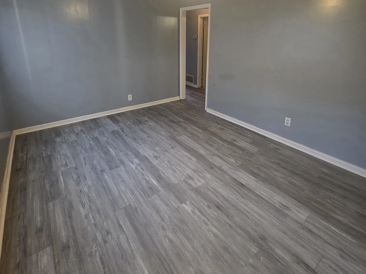 244 Southern St — Photo 3