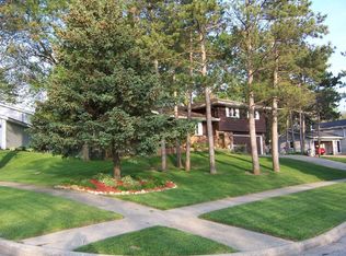 2810 Norway Pine Rd, Rockford, IL 61109