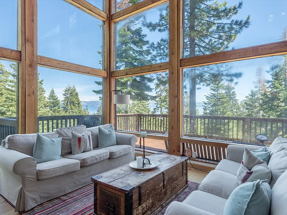 1655 Tahoe Park Heights Dr
