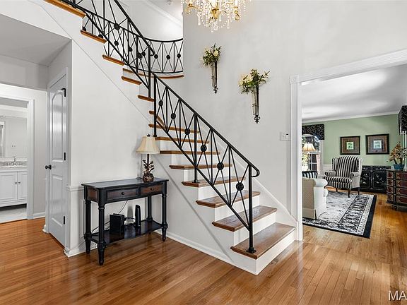 4th image of 415 Doral Dr