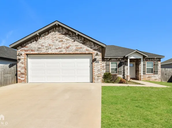 1110 Riverside Dr, Centerton, AR 72719
