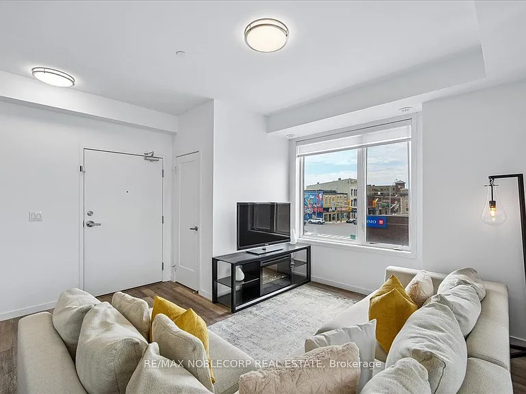600 Alex Gardner Cir #116 — Photo 7