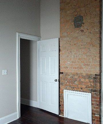 5th image of 1038 Clouet St