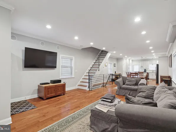 23 W Upsal St, Philadelphia, PA 19119