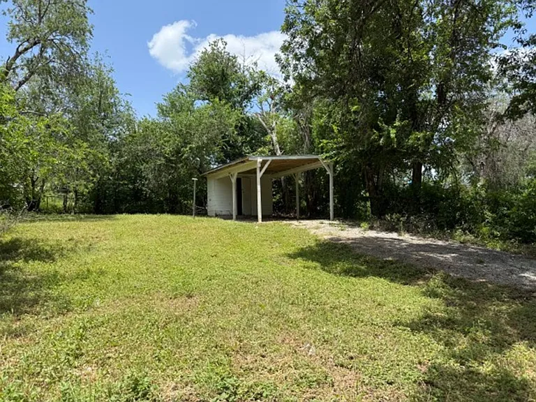 4835 Hemphill Dr — Photo 11