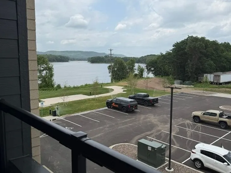 Brand New - War Eagle Apartments in the River Point District — Photo 60