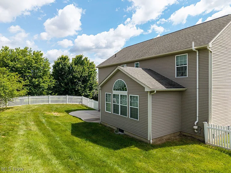 3876 Bosworth Dr — Photo 29