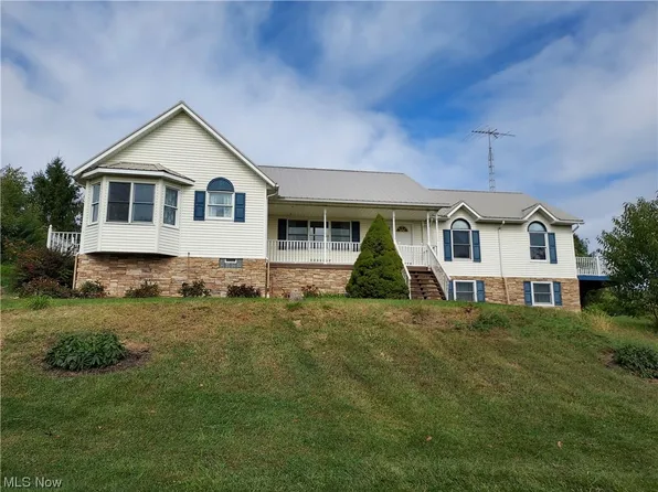 4786 Lotz Ave SE, East Canton, OH 44730