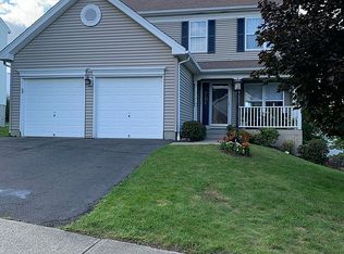 6 Orchid Dr, Danbury, CT 06810