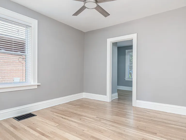 5339 Robert Ave — Photo 15
