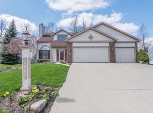 2817 Shady Hollow Pl, Fort Wayne, IN