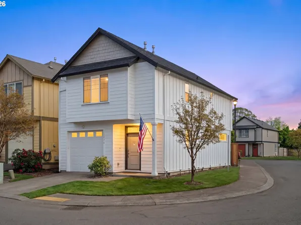 17474 SE Reserve Loop, Milwaukie, OR 97267