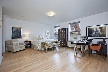 Rented by Olshan Realty