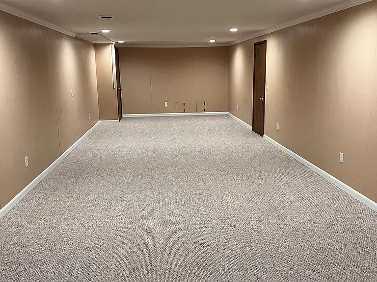 2607 Lomond Dr — Photo 15