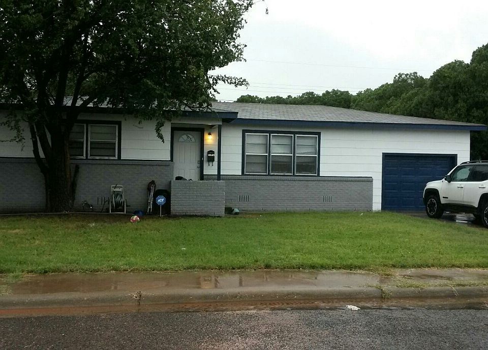 Front of house from road