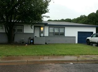 811 NE 3rd St, Andrews, TX 79714