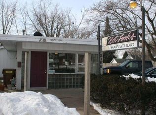 355 1st Ave, Guttenberg, IA 52052