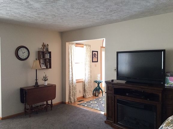 4th image of 3907 Sequoia Dr