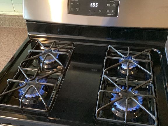 4th image of 7646 S Ingleside Ave #7648-2B