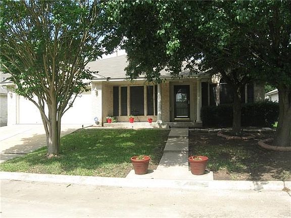 2nd image of 3632 Nolan Ryan Blvd