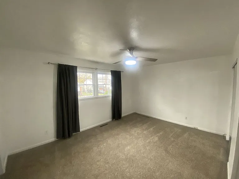 8225 Tabor Ct — Photo 21