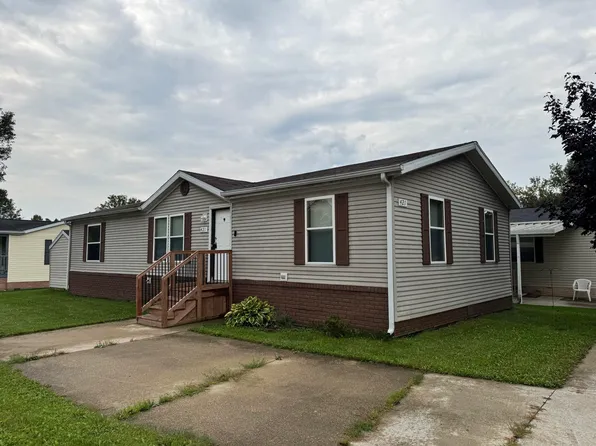 421 Cheyenne River Dr, Adrian, MI 49221