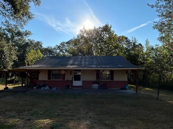 20 Carney Dr, Ellisville, MS 39437