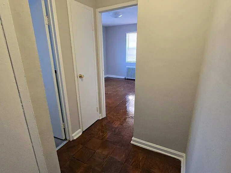 208 Kenilworth Ave NE — Photo 9